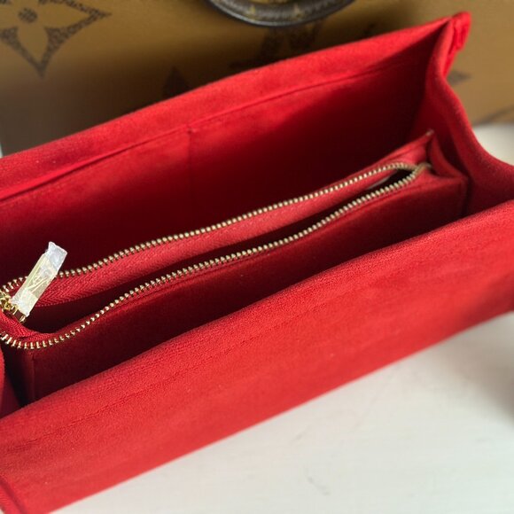 Louis Vuitton - On the Go MM - Picture 11 of 16